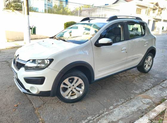 RENAULT SANDERO 1.6 16V SCE FLEX STEPWAY MANUAL RENAULT SANDERO 1.6 16V SCE FLEX STEPWAY MANUAL